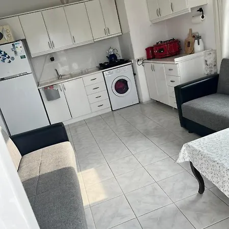 شقة Kusadasi